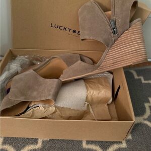 Lucky Brand Taupe Suede Open-Side Mules